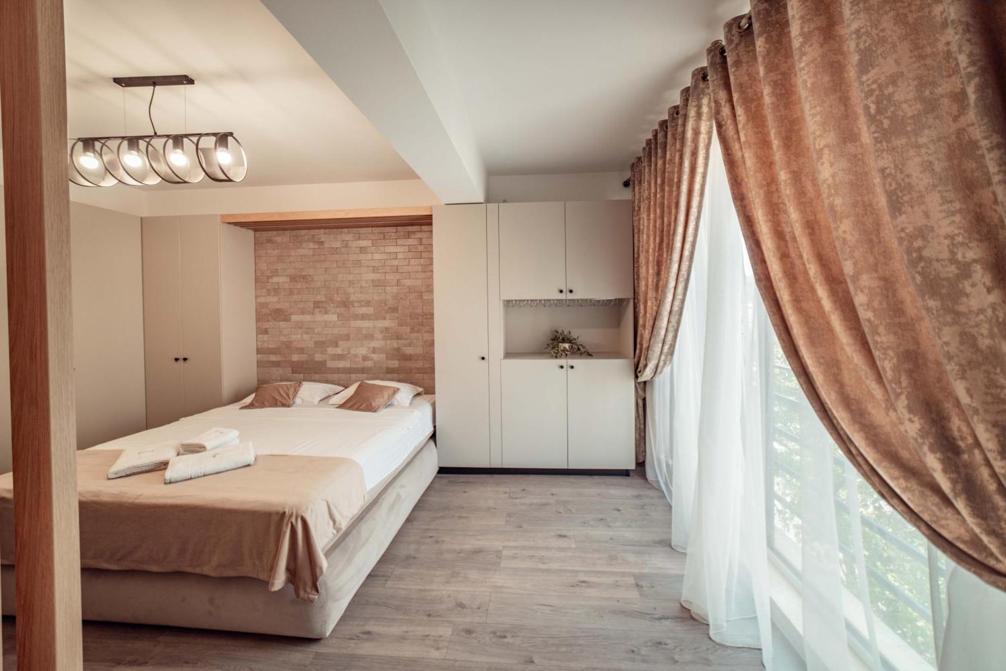 Cozy Aparthotel - Ultracentral Luxury Apartments Iasi Extérieur photo