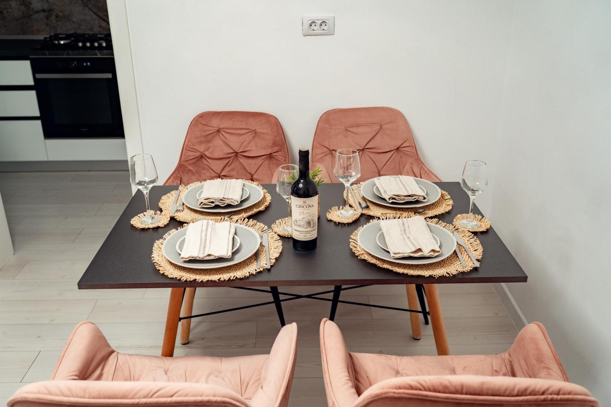 Cozy Aparthotel - Ultracentral Luxury Apartments Iasi Extérieur photo